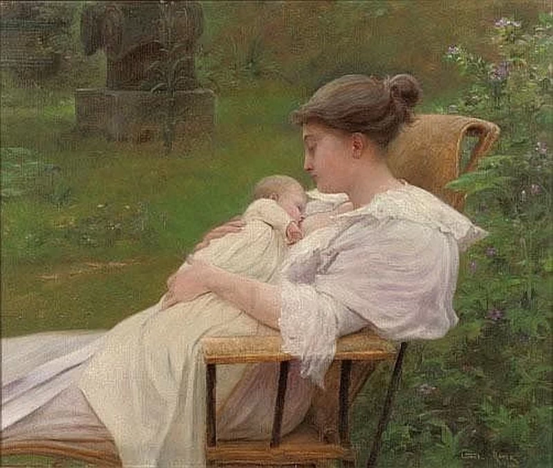 Una donna che allatta un bambino in un paesaggio lussureggiante